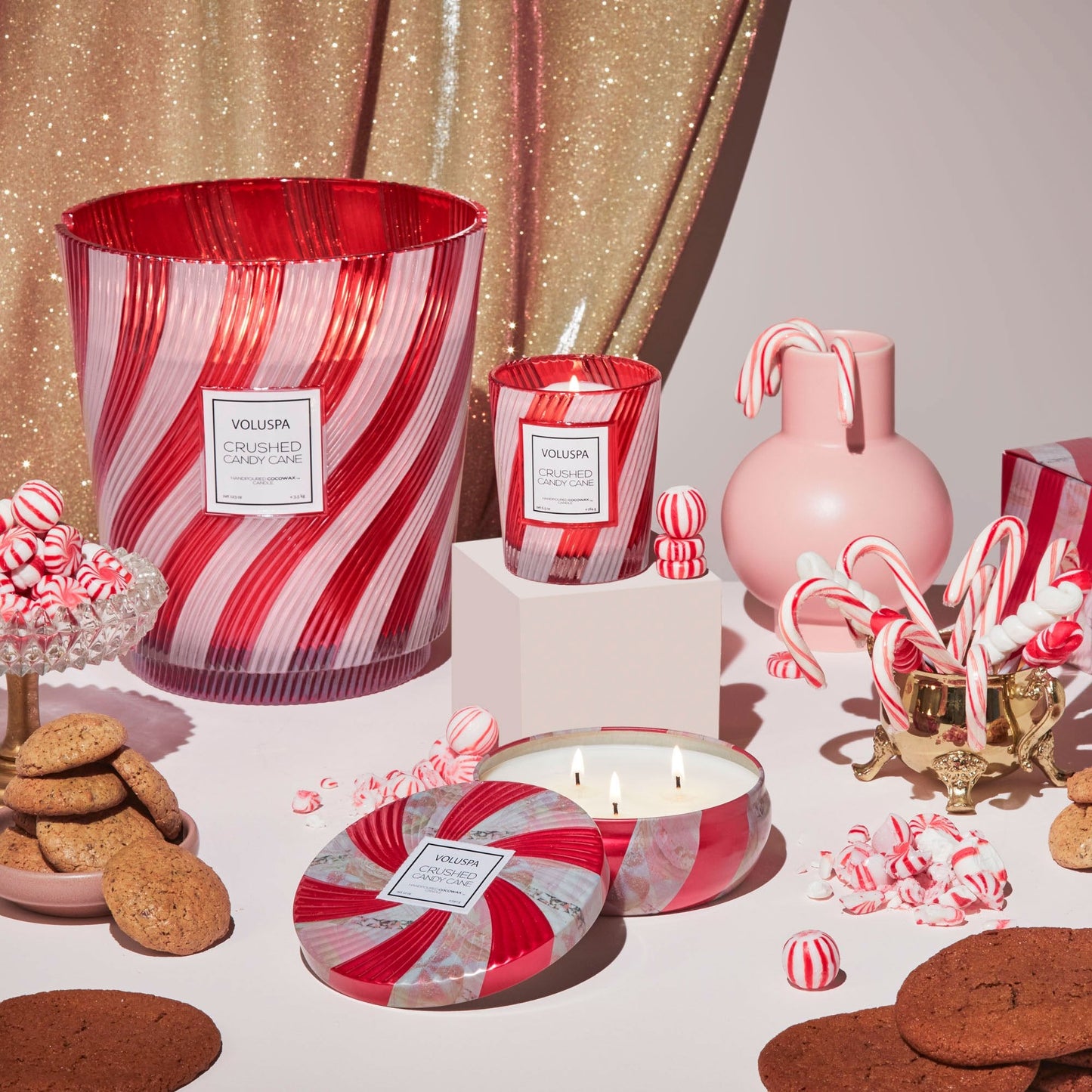 Crushed Candy Cane - 5 Wick Hearth Candle